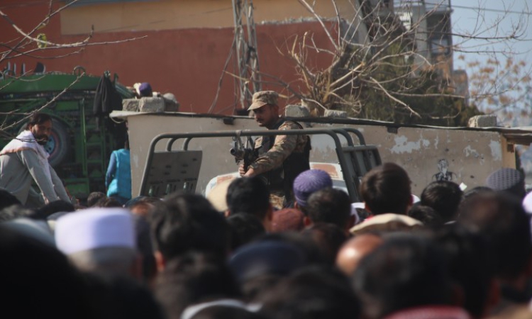 Пакистан удари Афганистан - 18 души са убити